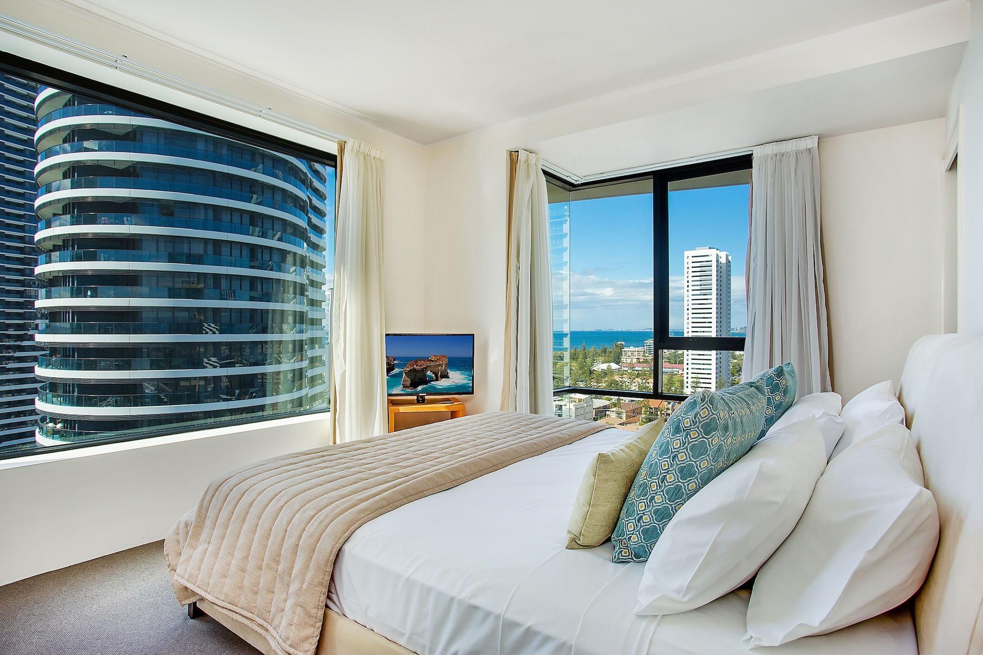 Mantra Broadbeach On The Park Gold Coast Exterior photo