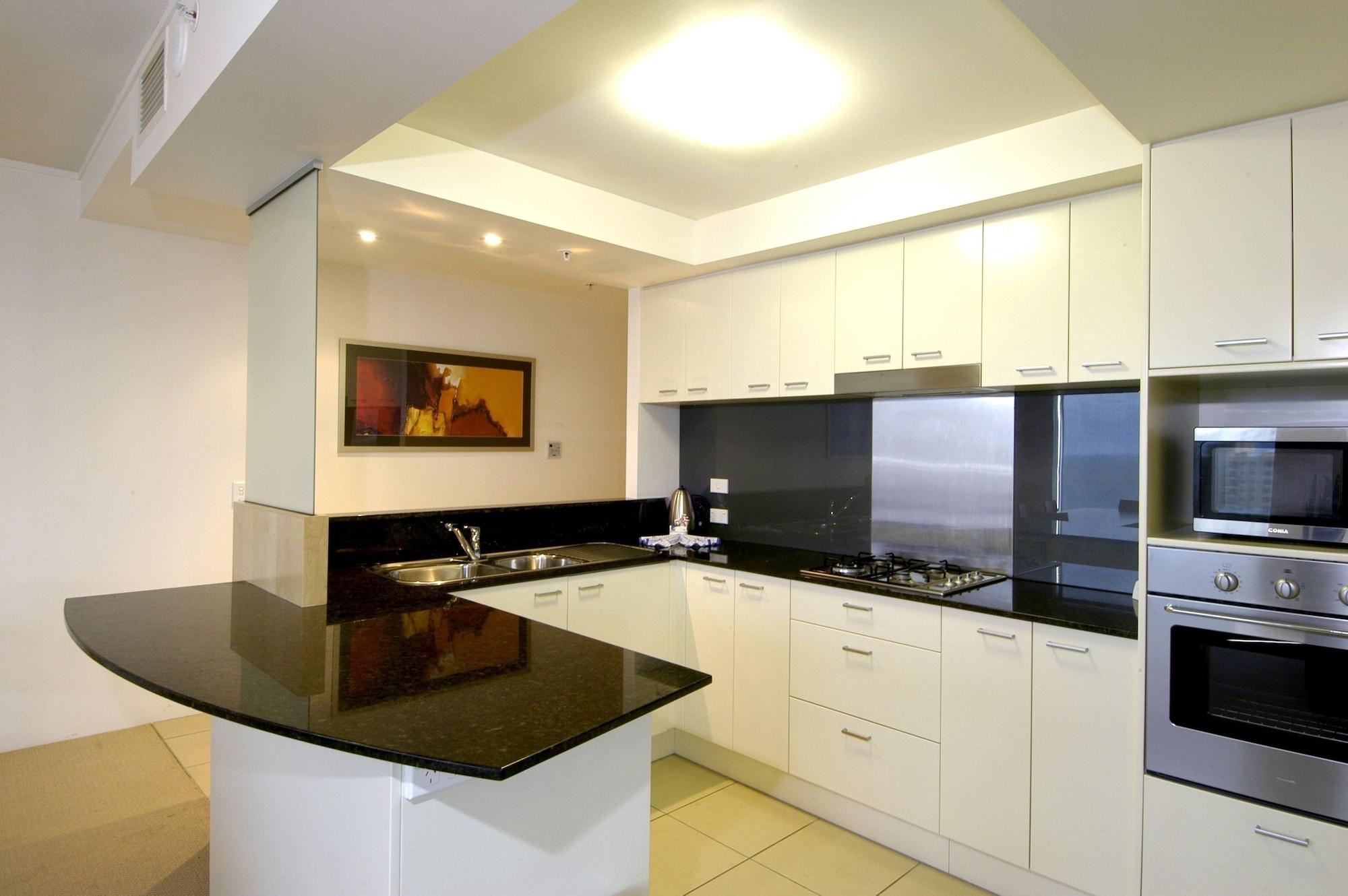 Mantra Broadbeach On The Park Gold Coast Exterior photo