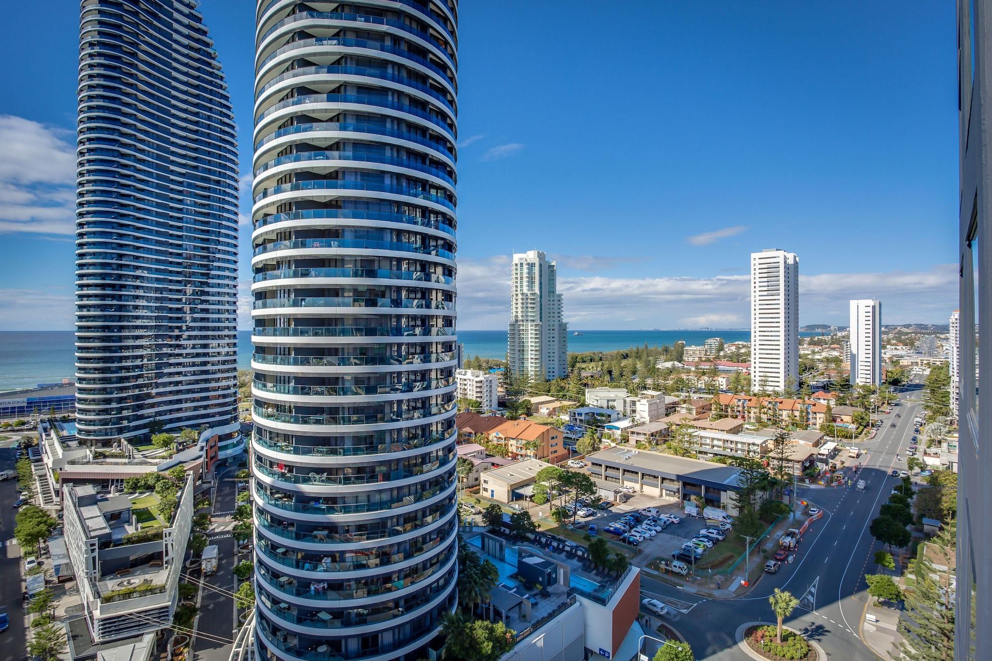 Mantra Broadbeach On The Park Gold Coast Exterior photo