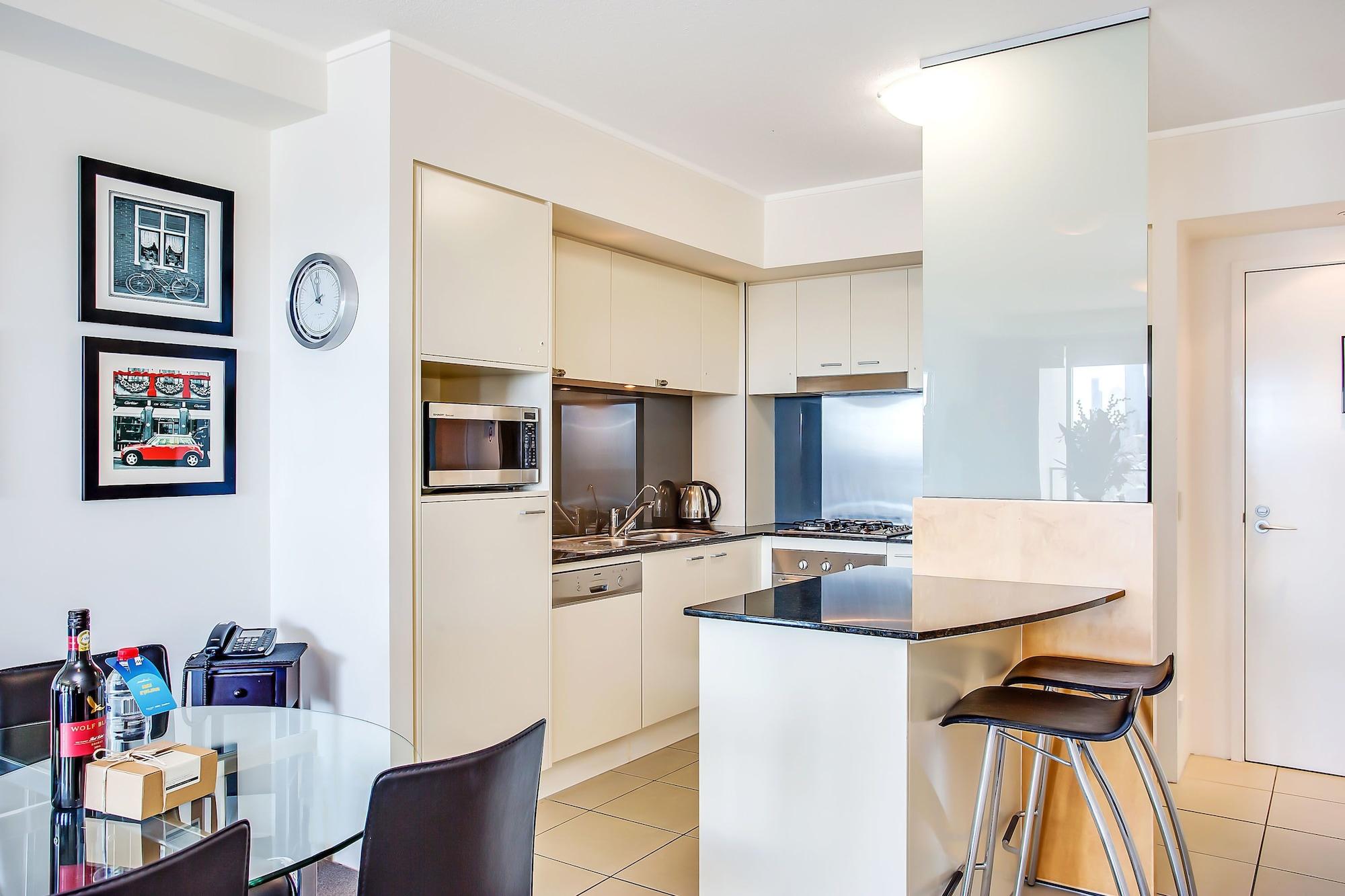 Mantra Broadbeach On The Park Gold Coast Exterior photo
