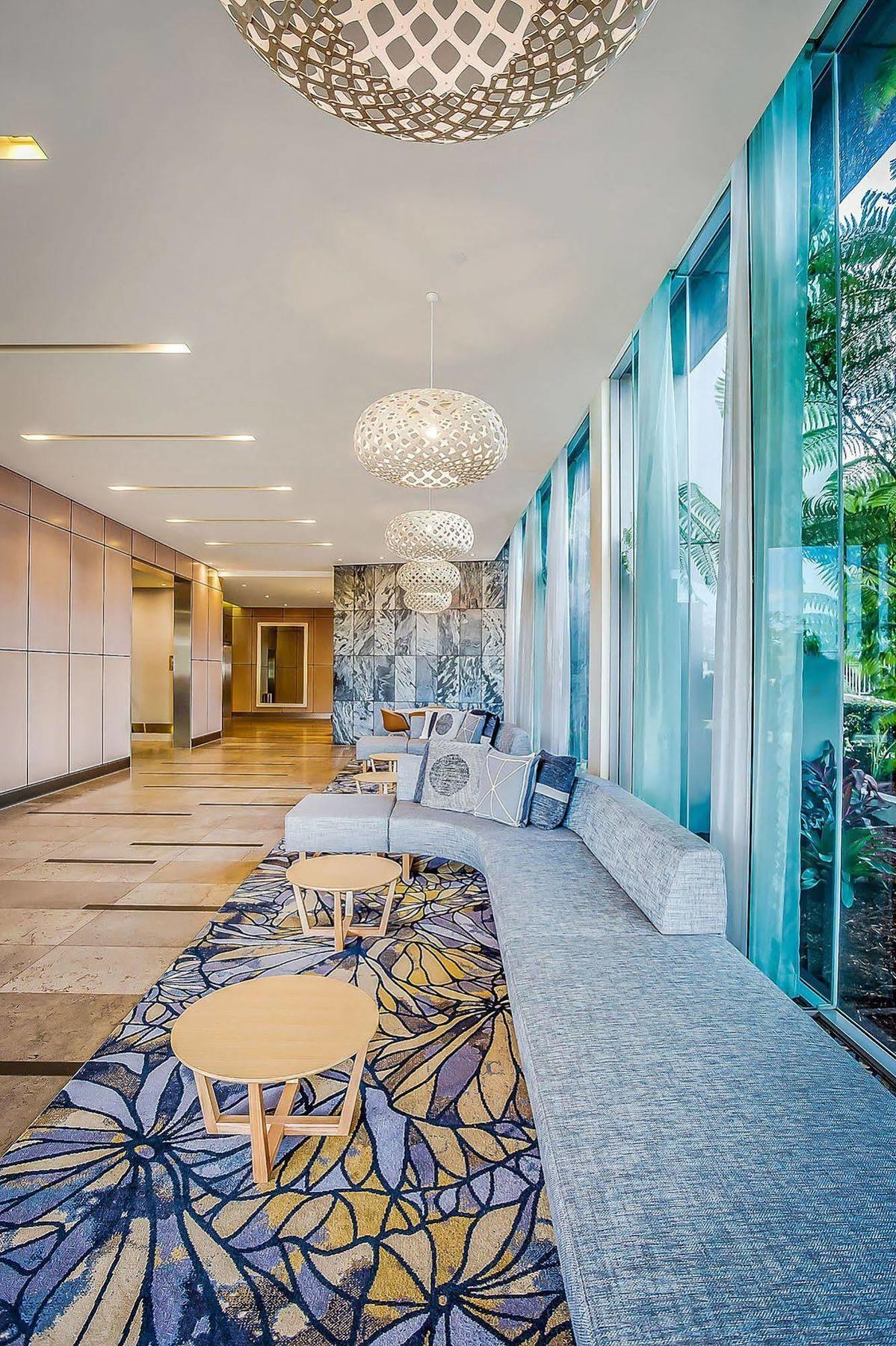 Mantra Broadbeach On The Park Gold Coast Exterior photo